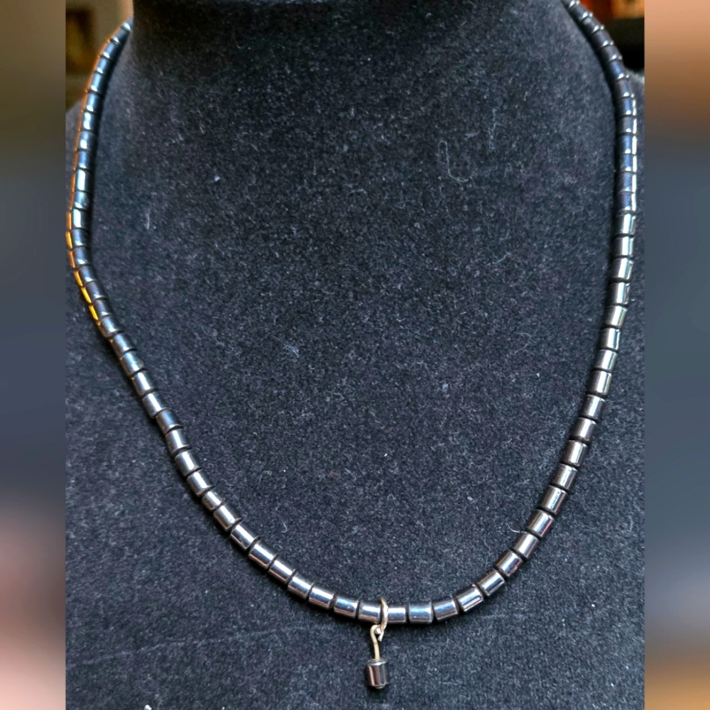 Hematite simple 16" unisex necklace